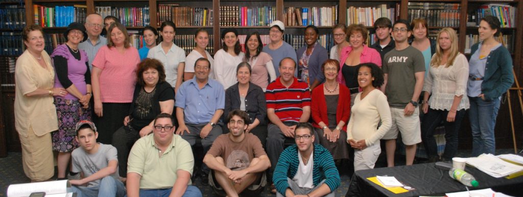 Photo of ulpan students sitting in a library
